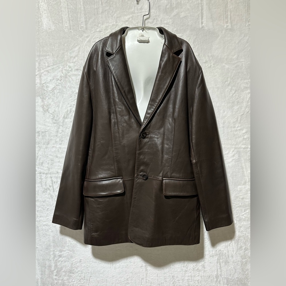 Kenneth Cole New York 100% Leather size Large brown two button blazer overcoat